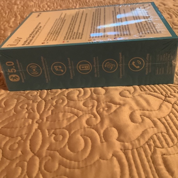 ILuv No Wire True Wireless Stereo In-ear Earbuds with Charging Case - Picture 4 of 5